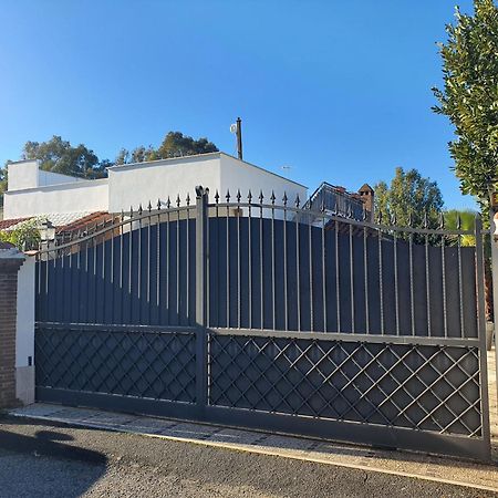 Villa Il Sole Di Roma Casal Palocco Esterno foto