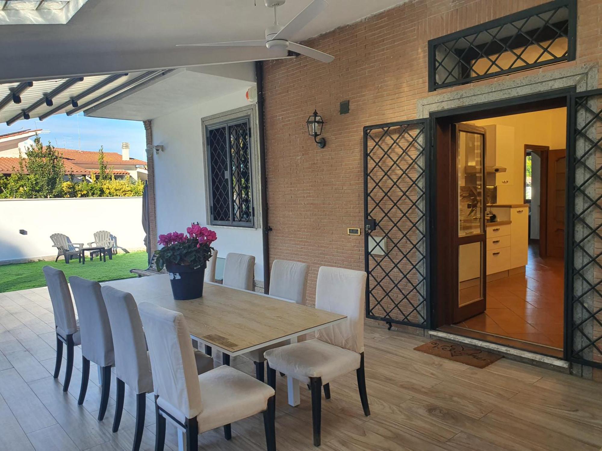 Villa Il Sole Di Roma Casal Palocco Esterno foto