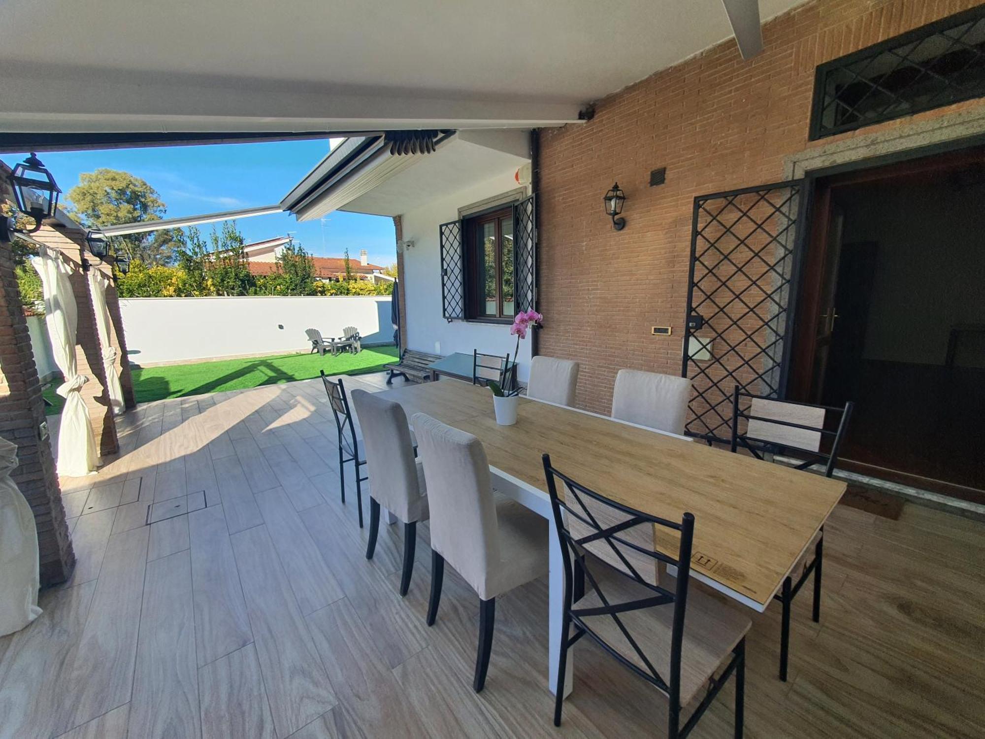 Villa Il Sole Di Roma Casal Palocco Esterno foto